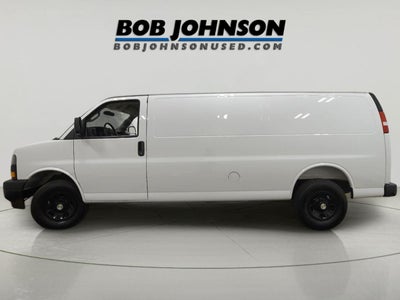 2025 Chevrolet Express Cargo WT
