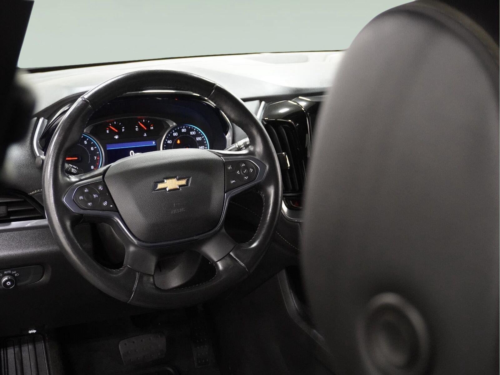 2022 Chevrolet Traverse LT Leather