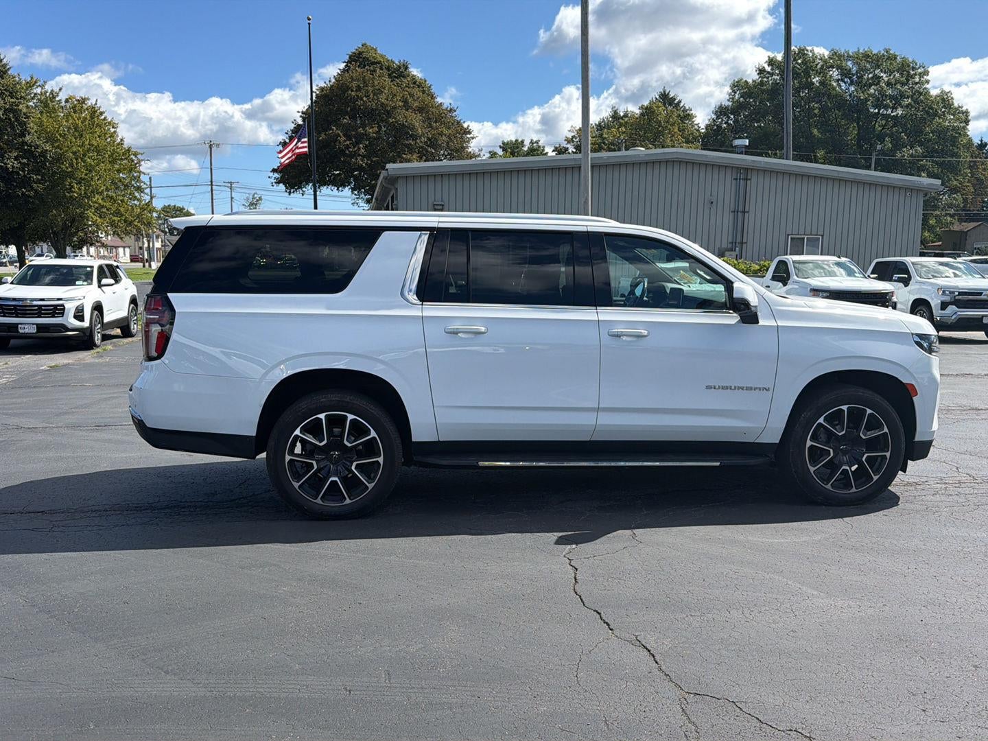 2022 Chevrolet Suburban LT