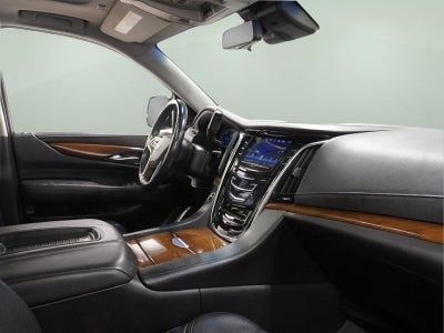 2018 Cadillac Escalade Luxury