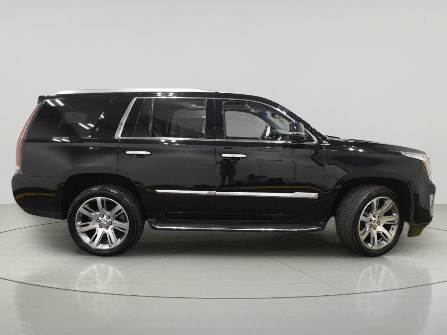 2018 Cadillac Escalade Luxury
