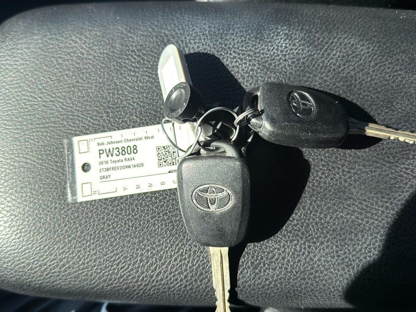 2016 Toyota RAV4 LE