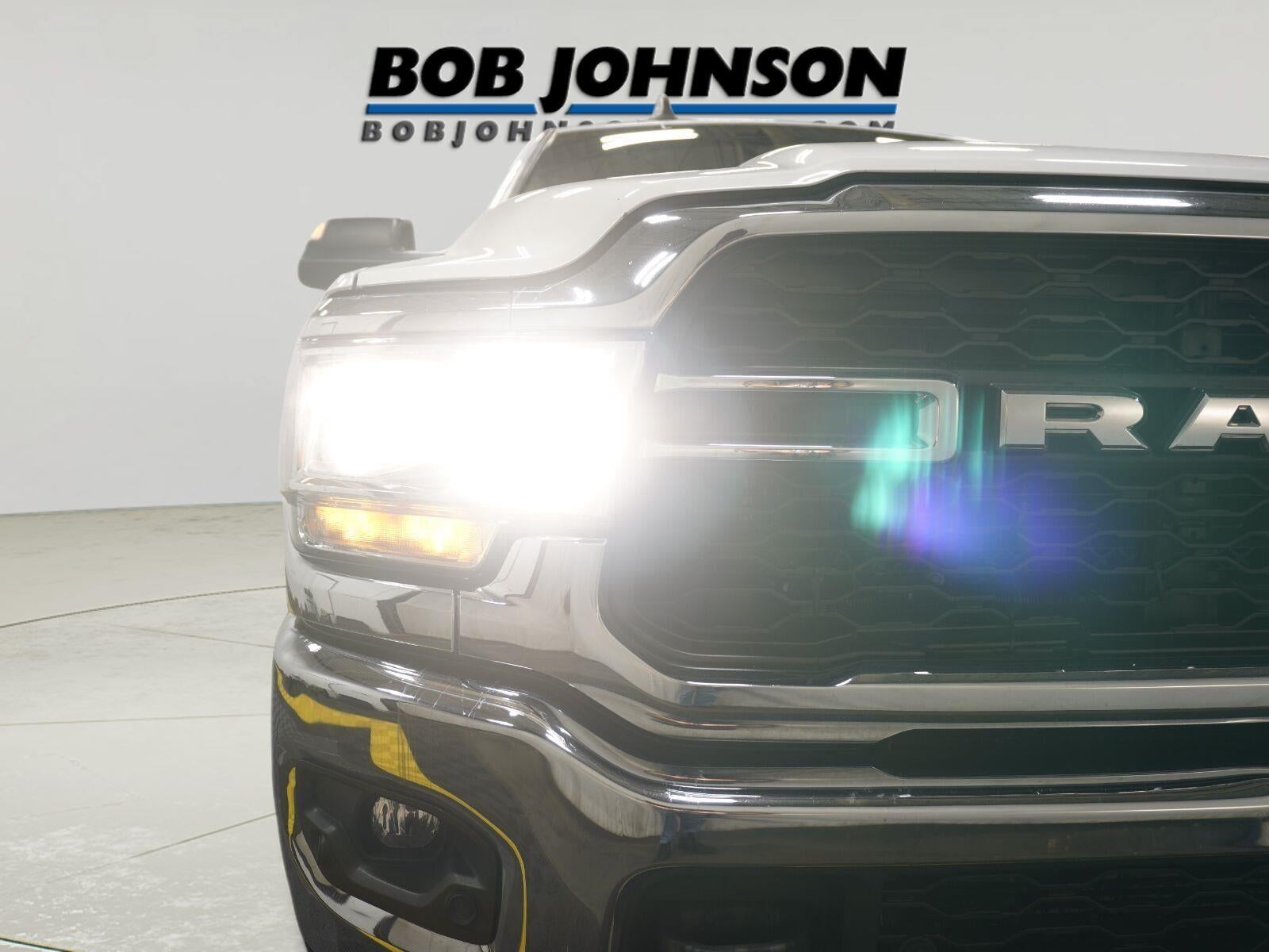 2019 RAM 2500 Tradesman Crew Cab 4x4 6'4" Box