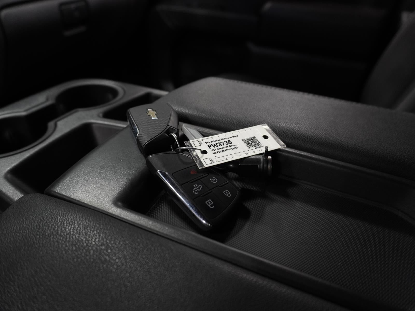 2023 Chevrolet Silverado 1500 Custom Trail Boss