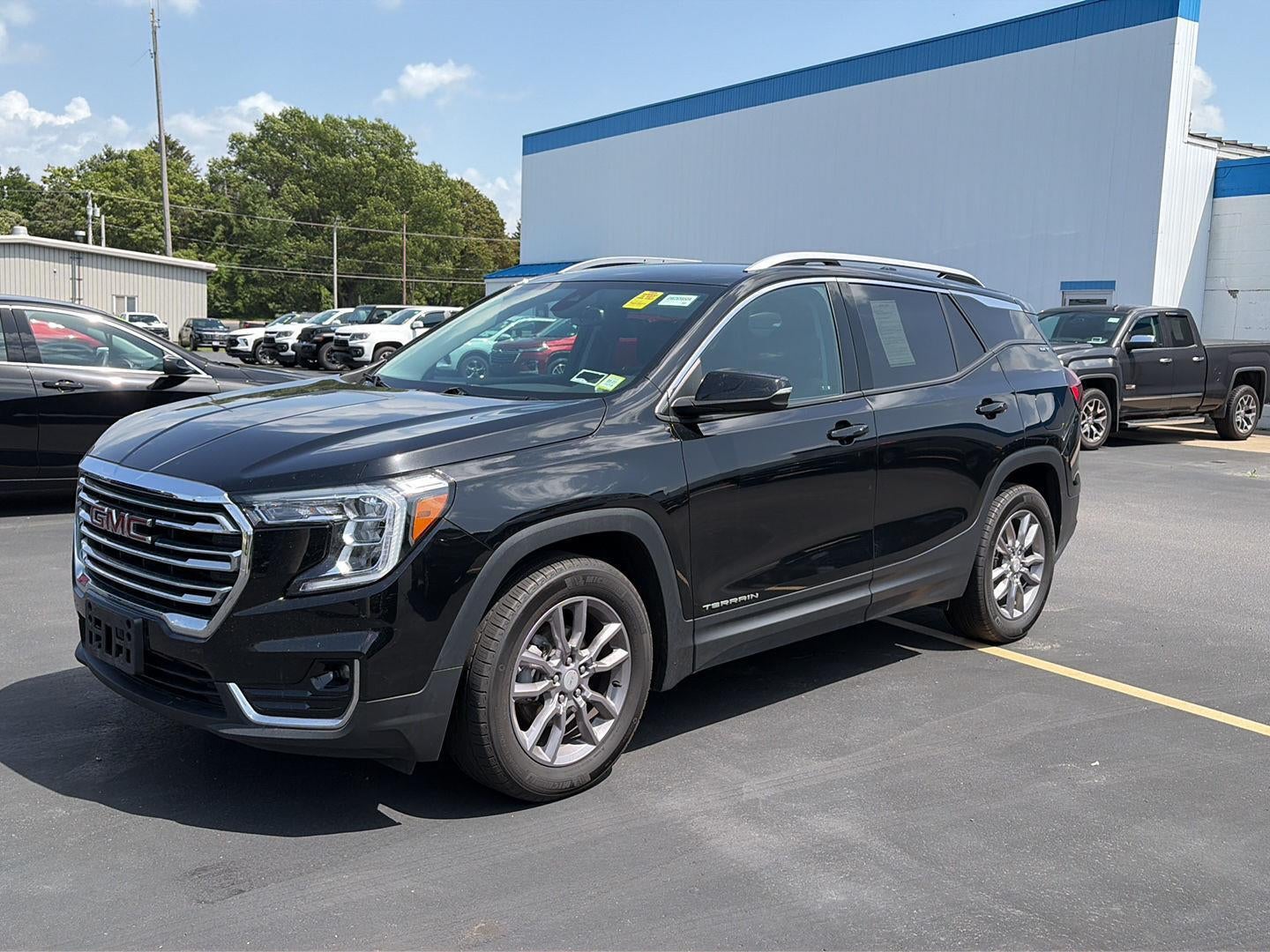2023 GMC Terrain SLT