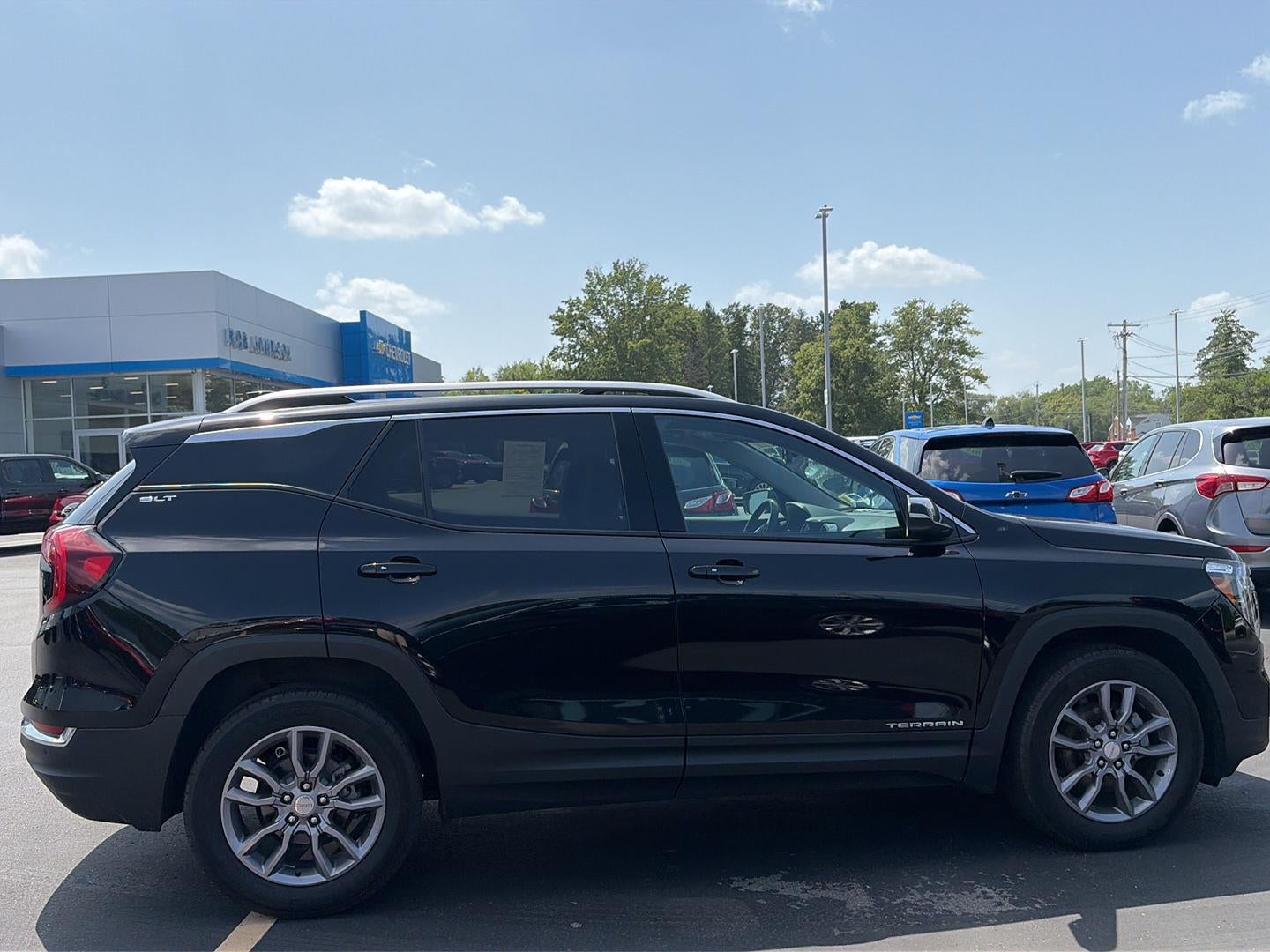 2023 GMC Terrain SLT