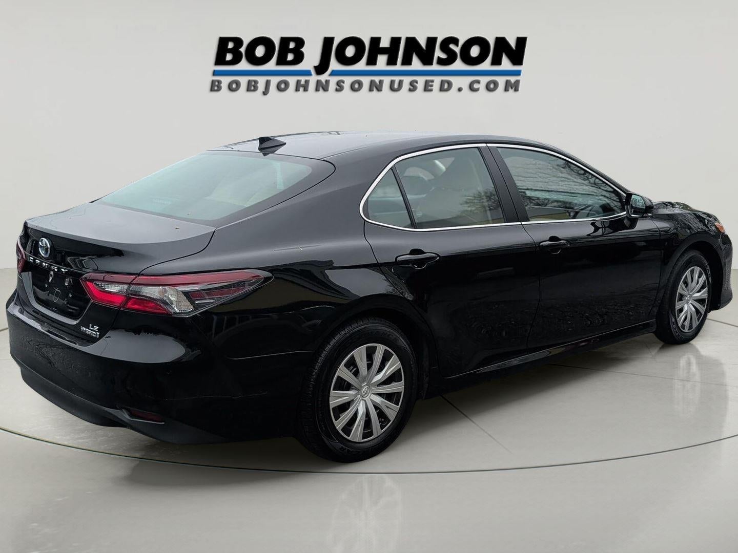 2022 Toyota Camry Hybrid LE
