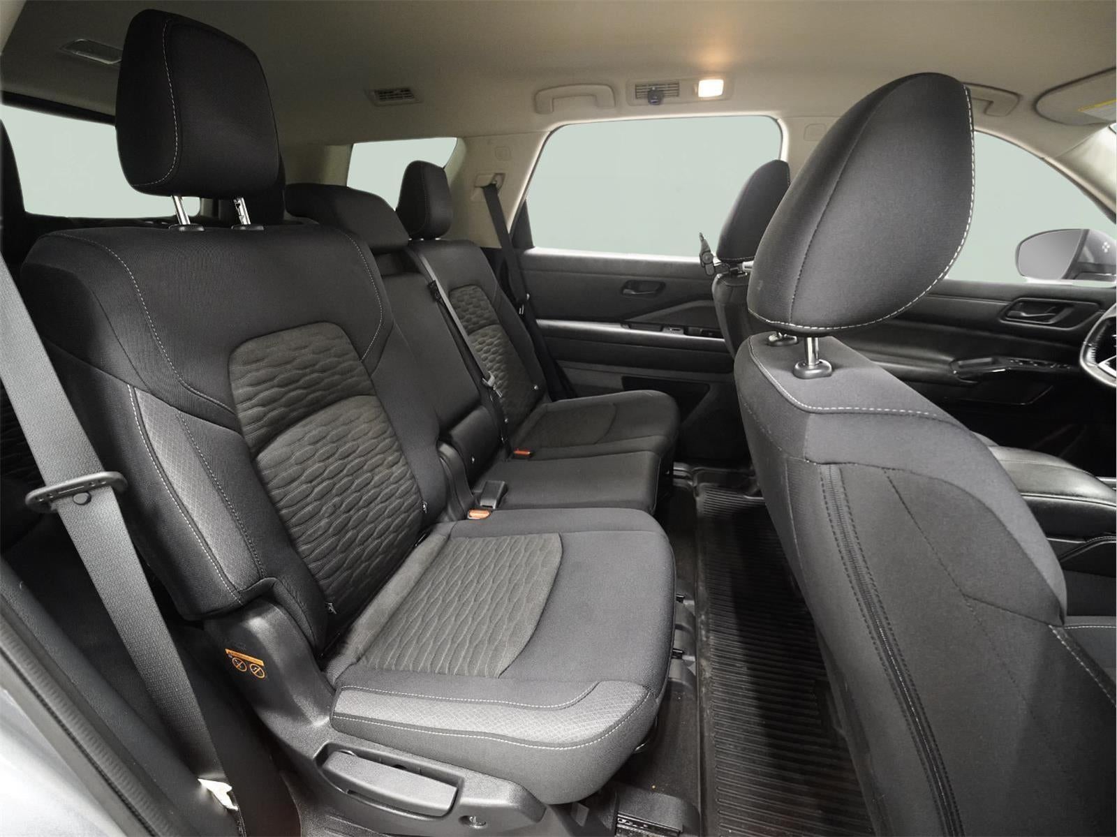 2023 Nissan Pathfinder SV 4WD