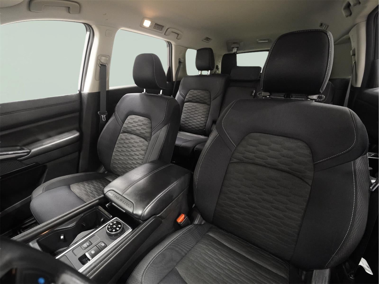 2023 Nissan Pathfinder SV 4WD