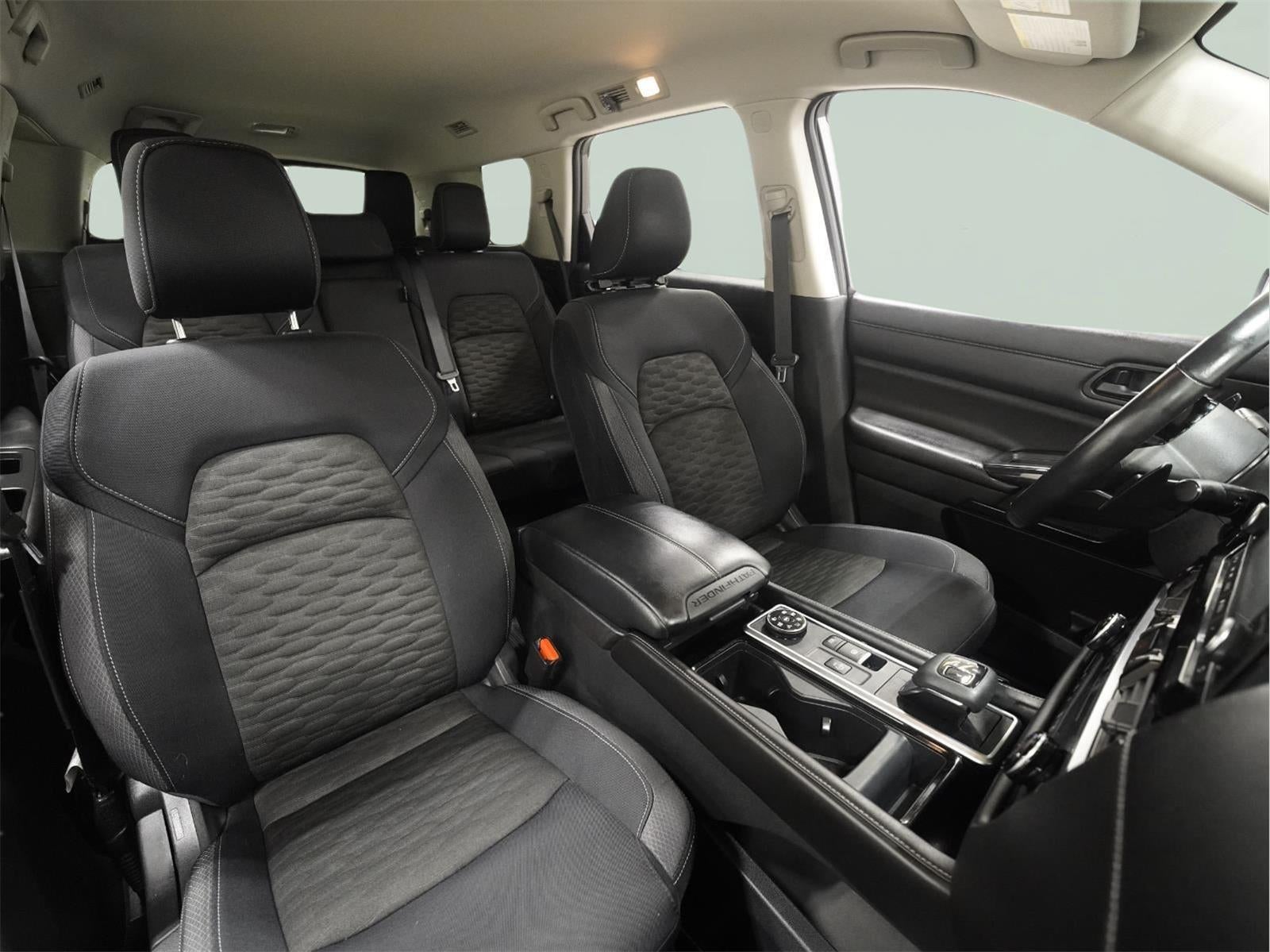 2023 Nissan Pathfinder SV 4WD