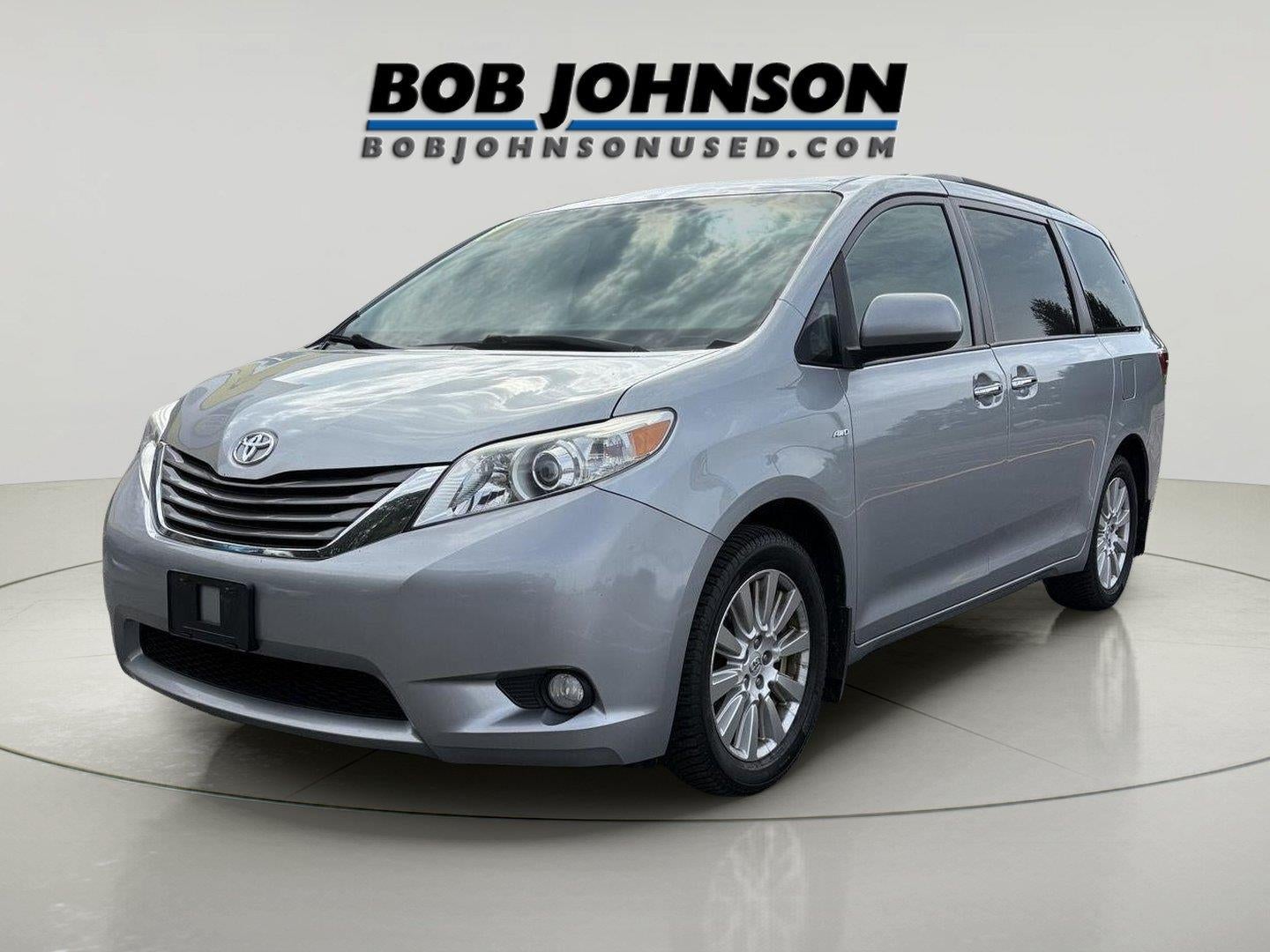 2017 Toyota Sienna XLE 7 Passenger