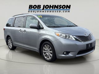 2017 Toyota Sienna XLE 7 Passenger