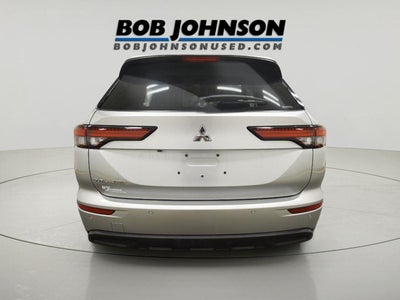 2023 Mitsubishi Outlander ES