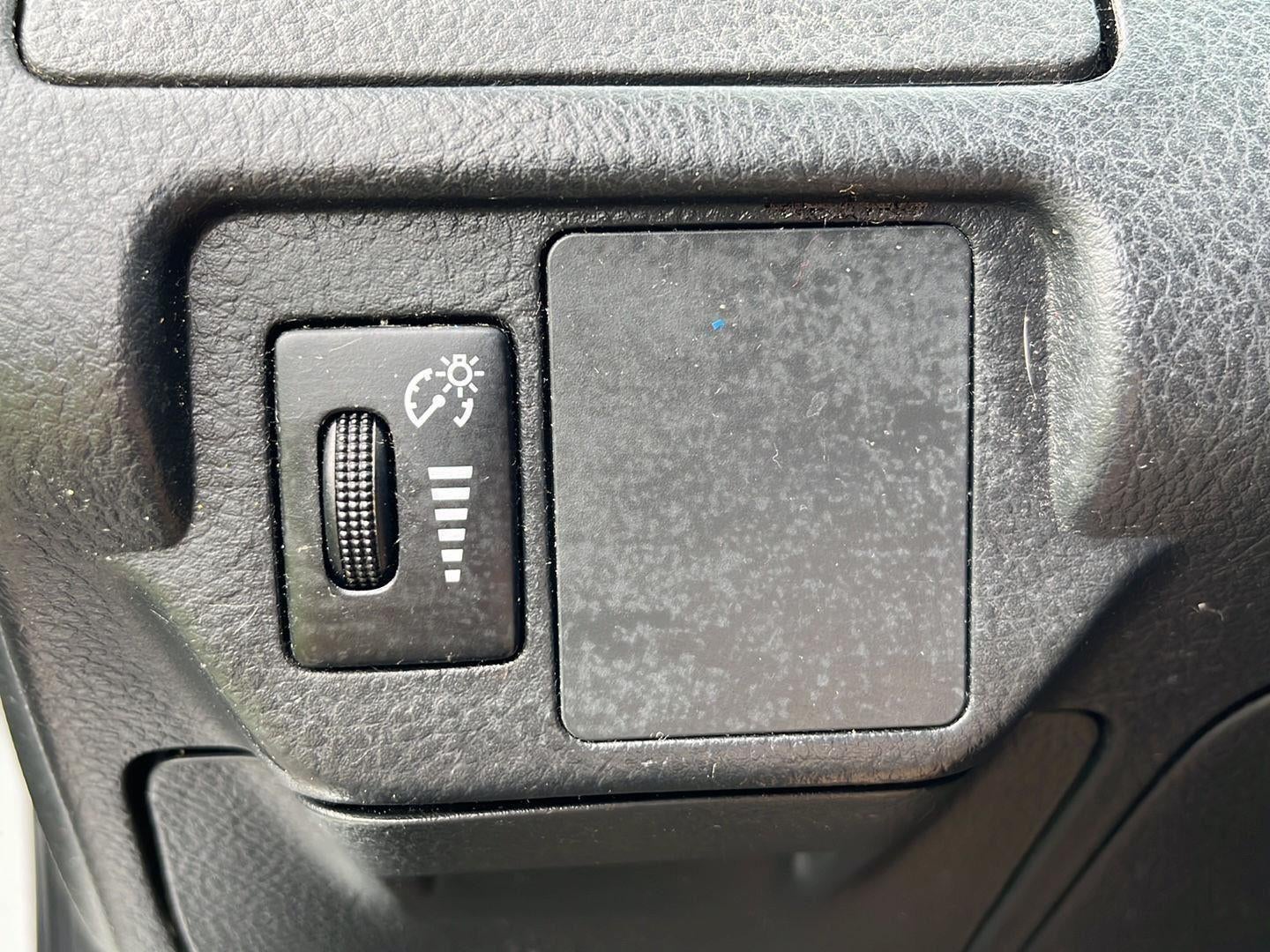 2012 Toyota Yaris 4dr Sdn Auto (Natl)