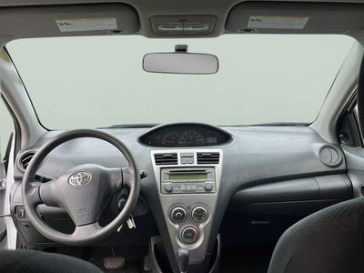 2012 Toyota Yaris 4dr Sdn Auto (Natl)