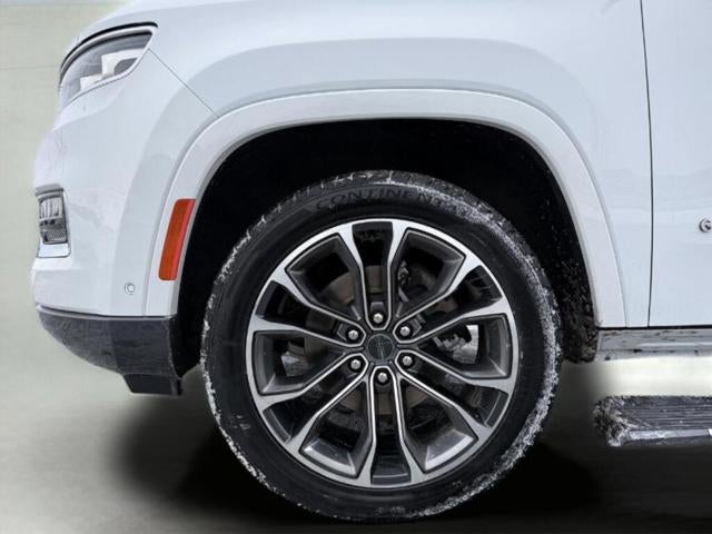 2022 Jeep Grand Wagoneer Series III