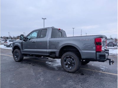 2024 Ford Super Duty F-350 Lariat