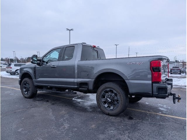 2024 Ford Super Duty F-350 Lariat