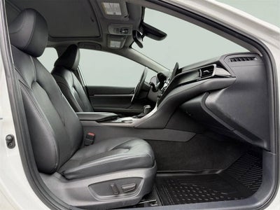 2021 Toyota Camry Hybrid XLE