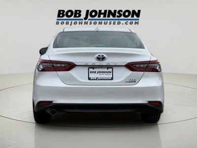 2021 Toyota Camry Hybrid XLE