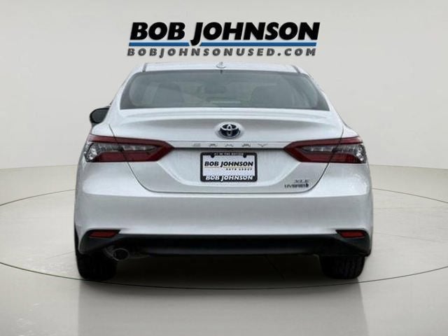 2021 Toyota Camry Hybrid XLE