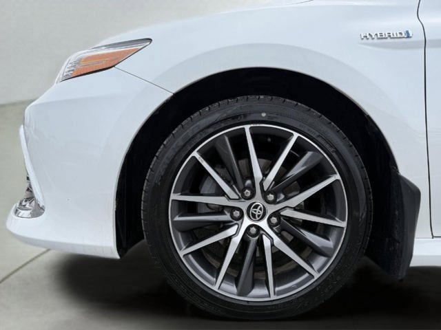 2021 Toyota Camry Hybrid XLE