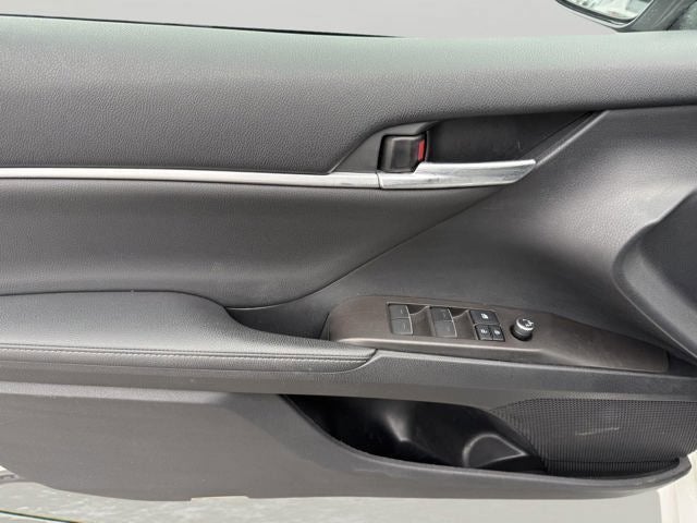 2021 Toyota Camry Hybrid XLE