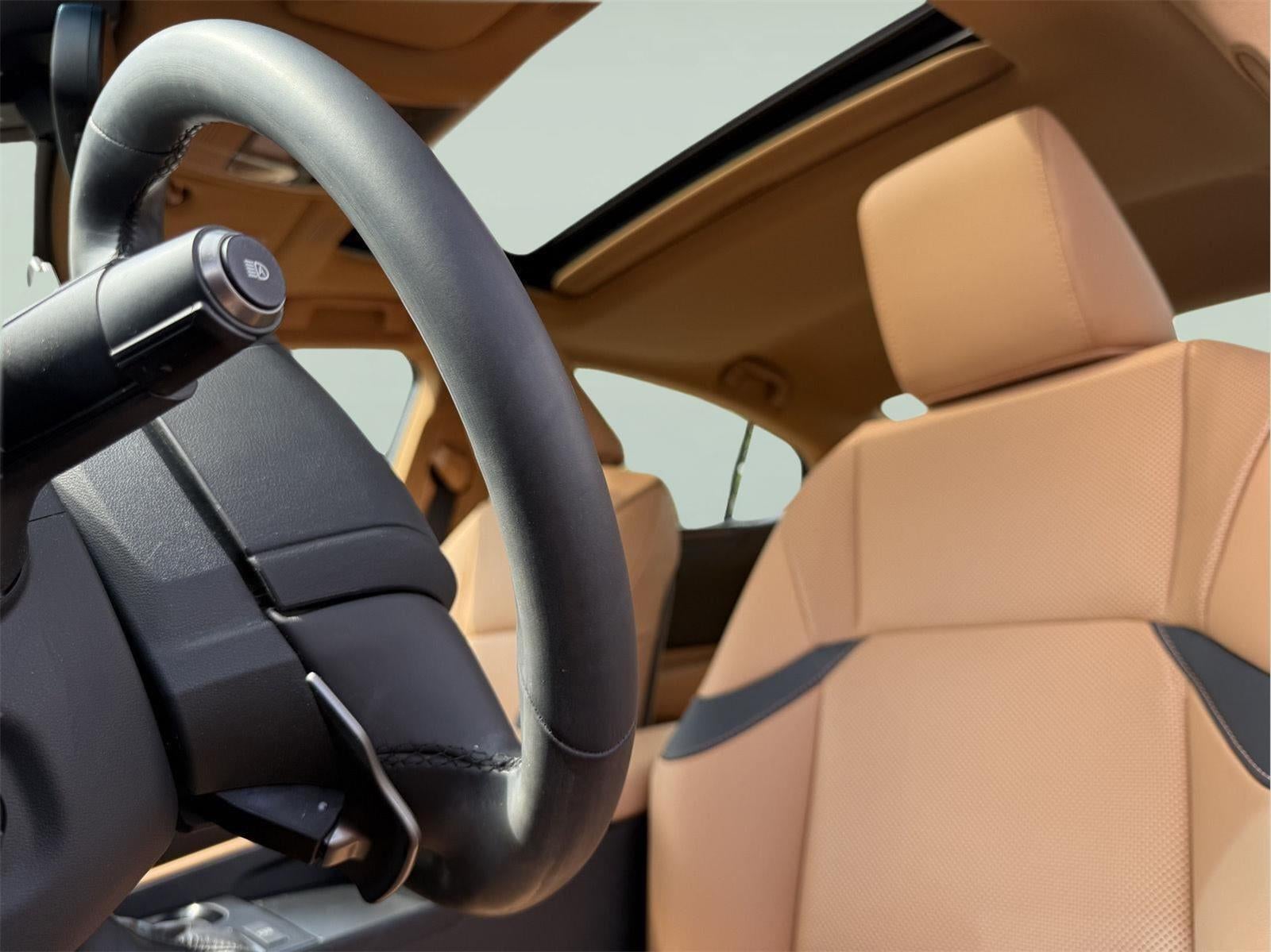 2023 Lexus ES ES 250