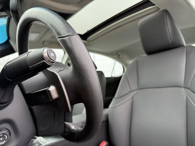 2024 Lexus ES 300h SEDAN