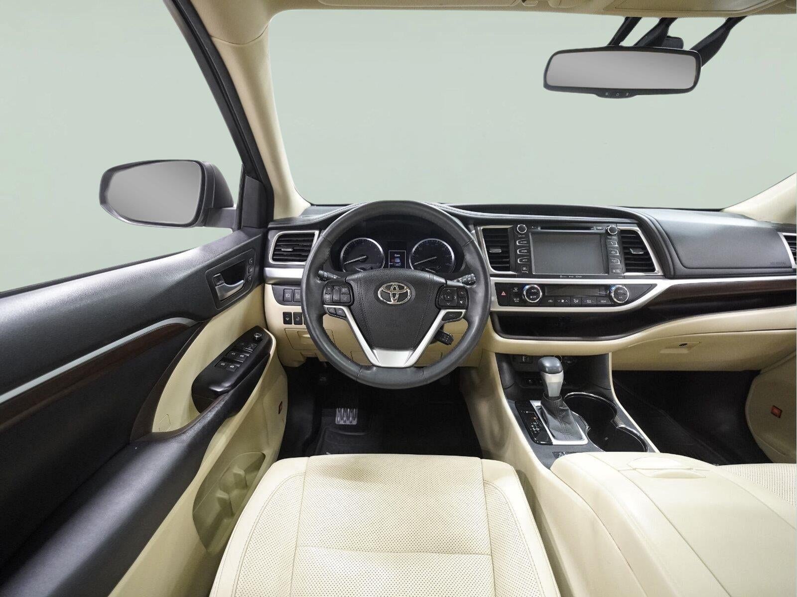 2016 Toyota Highlander Limited Platinum
