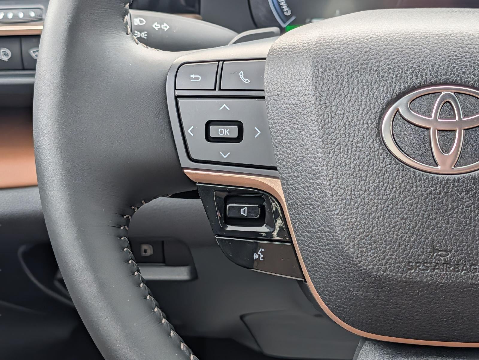 2025 Toyota Crown Signia XLE