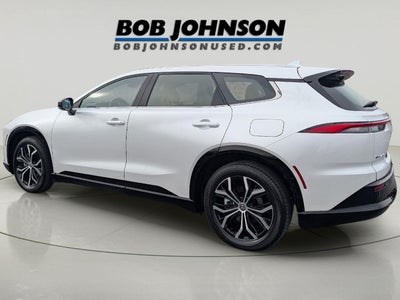 2025 Toyota Crown Signia XLE