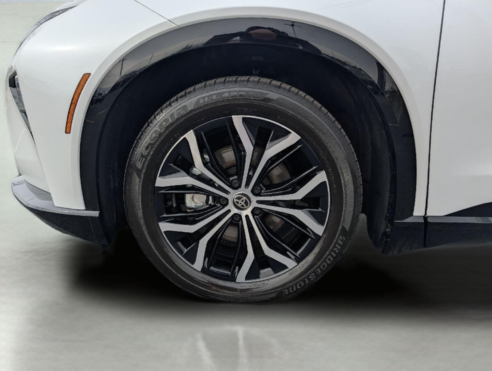 2025 Toyota Crown Signia XLE