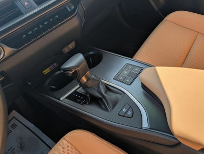 2023 Lexus UX 250h PREMIUM AWD