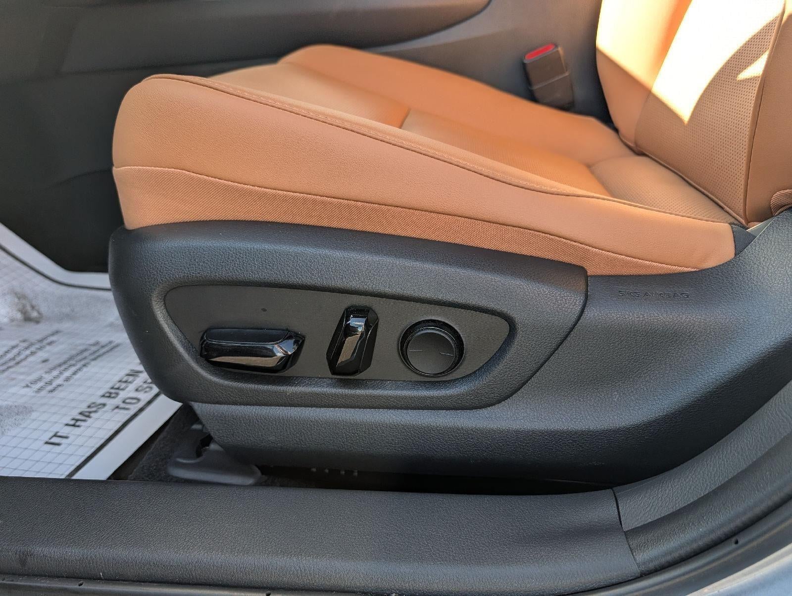 2023 Lexus UX 250h PREMIUM AWD