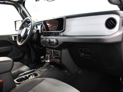 2025 Jeep Wrangler 4-Door Willys 4x4