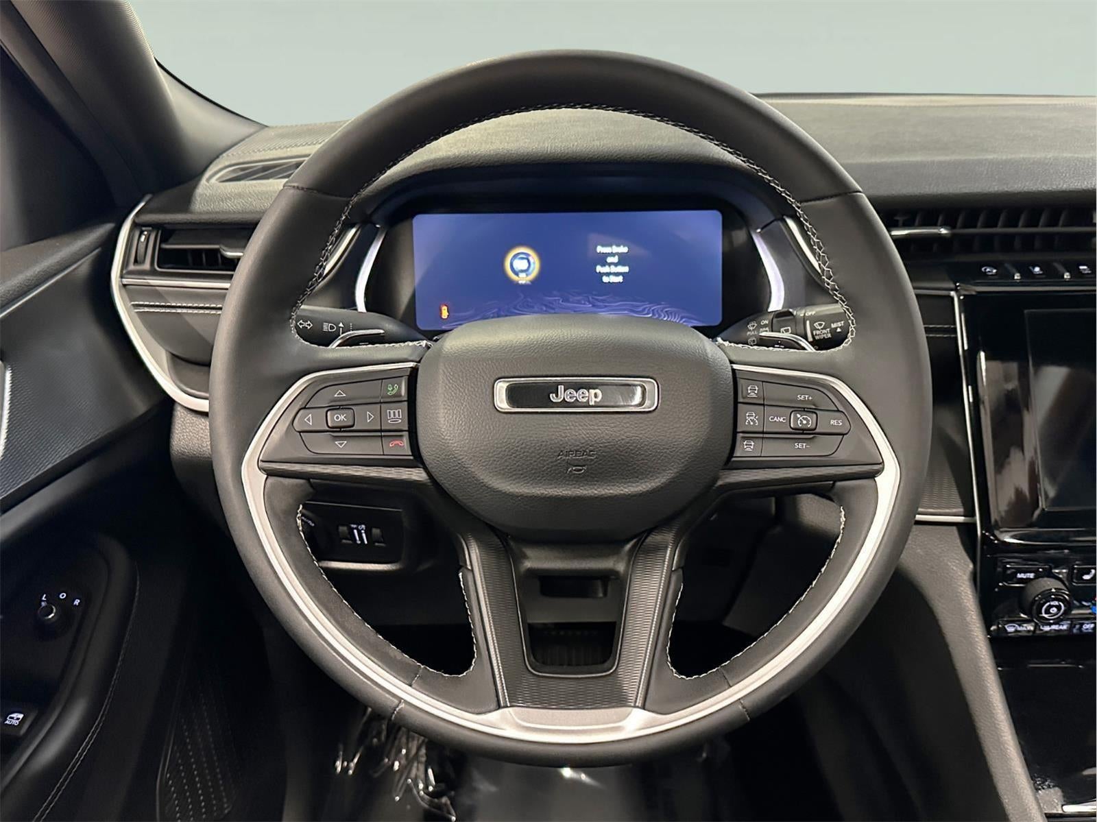 2023 Jeep Grand Cherokee L Altitude 4x4