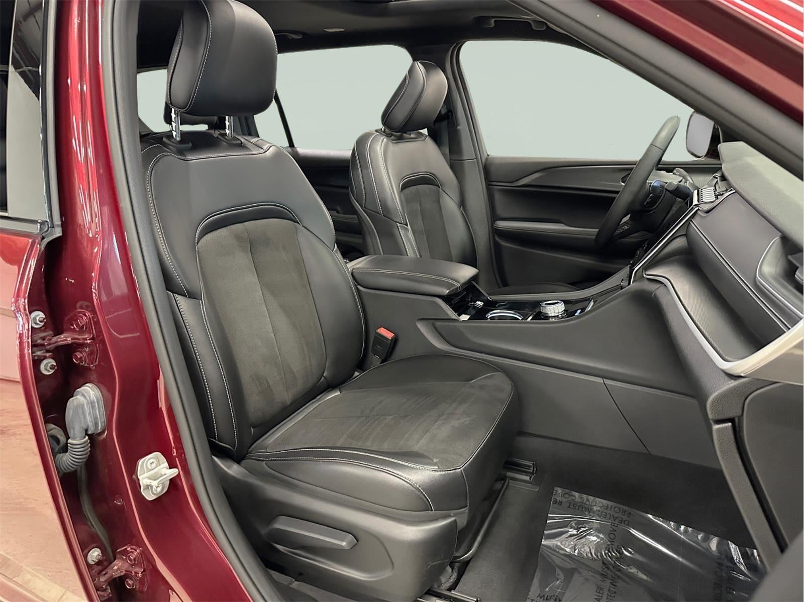 2023 Jeep Grand Cherokee L Altitude 4x4