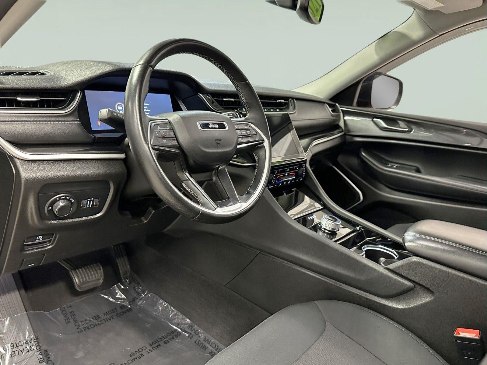 2021 Jeep Grand Cherokee L Laredo 4x4
