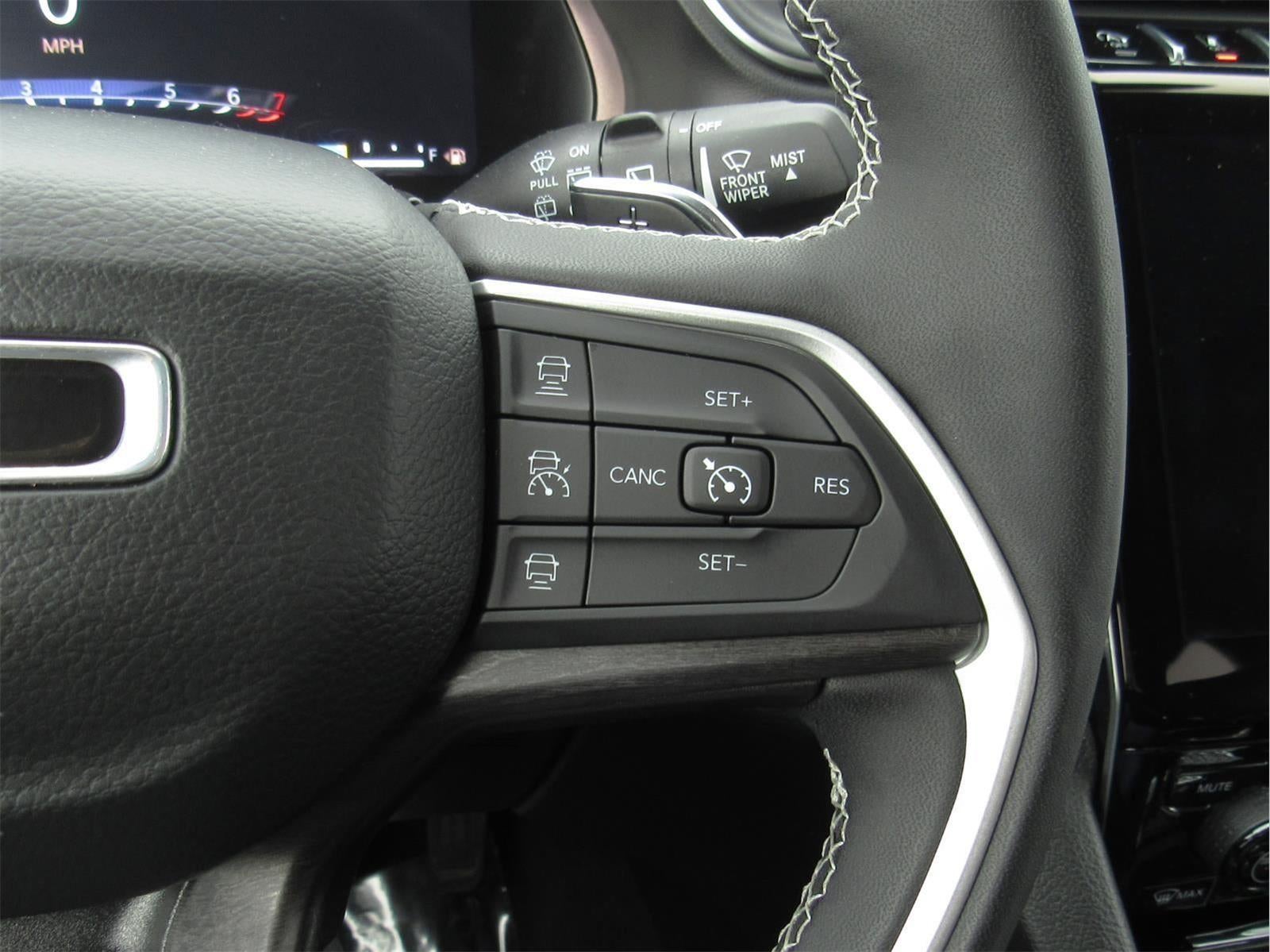 2023 Jeep Grand Cherokee L Limited 4x4