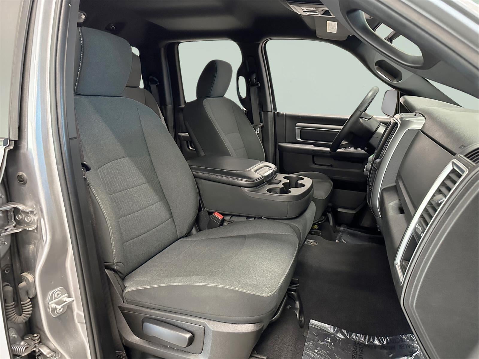 2021 RAM 1500 Classic Warlock Quad Cab 4x4 6'4" Box