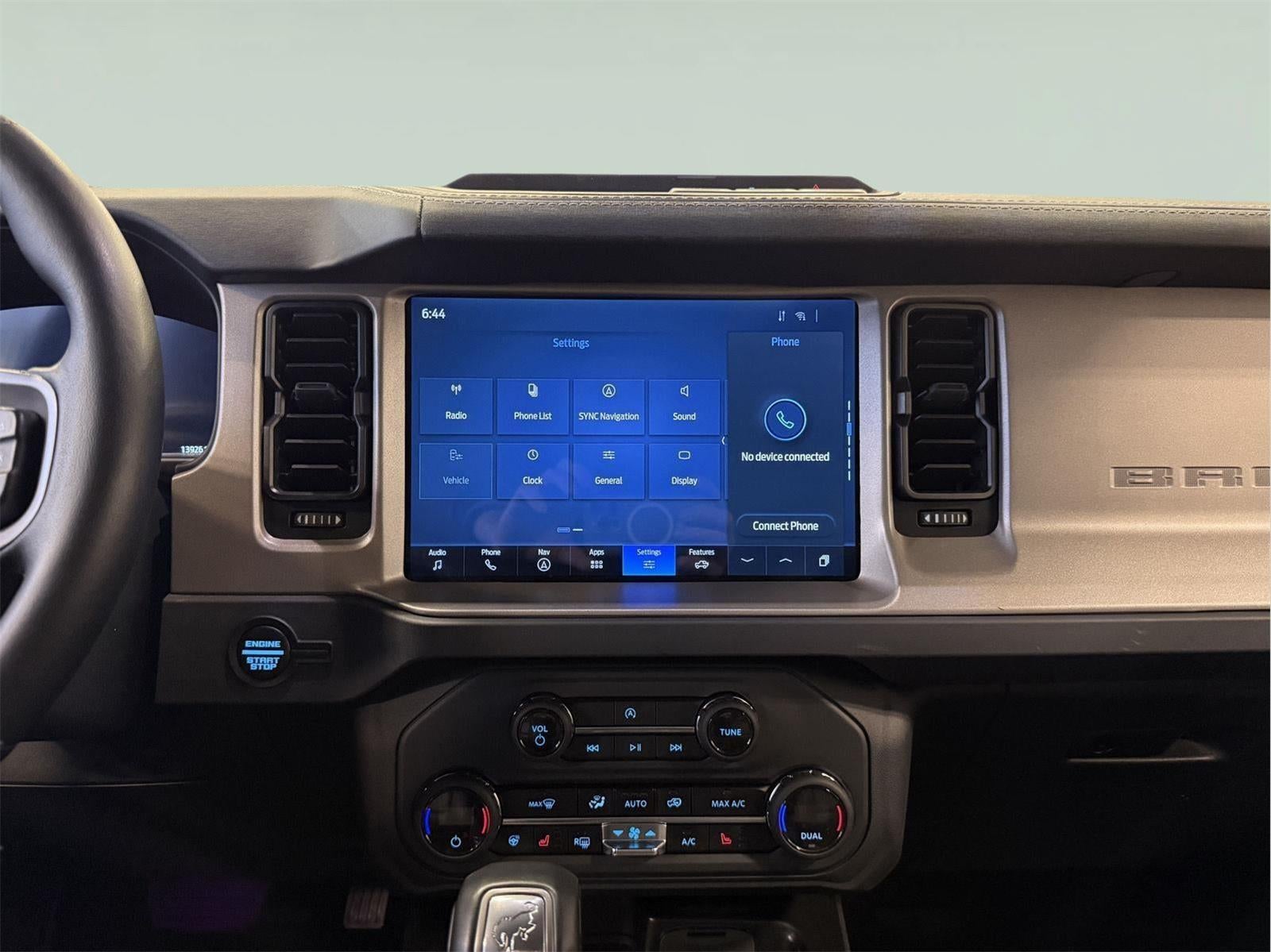 2025 Ford Bronco Outer Banks
