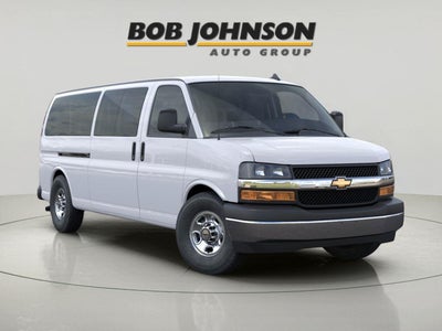2025 Chevrolet Express Passenger 3500 1LT