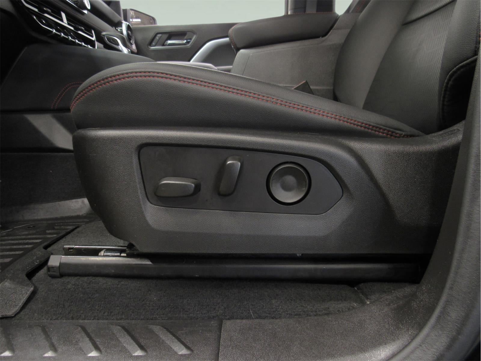 2024 Chevrolet Colorado Z71 - Photo 8