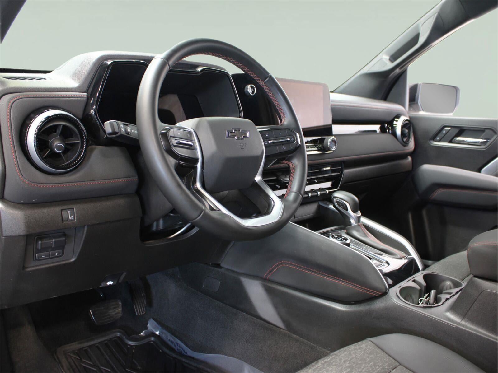 2023 Chevrolet Colorado Z71 - Photo 7