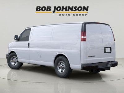 2025 Chevrolet Express Cargo 3500 WT
