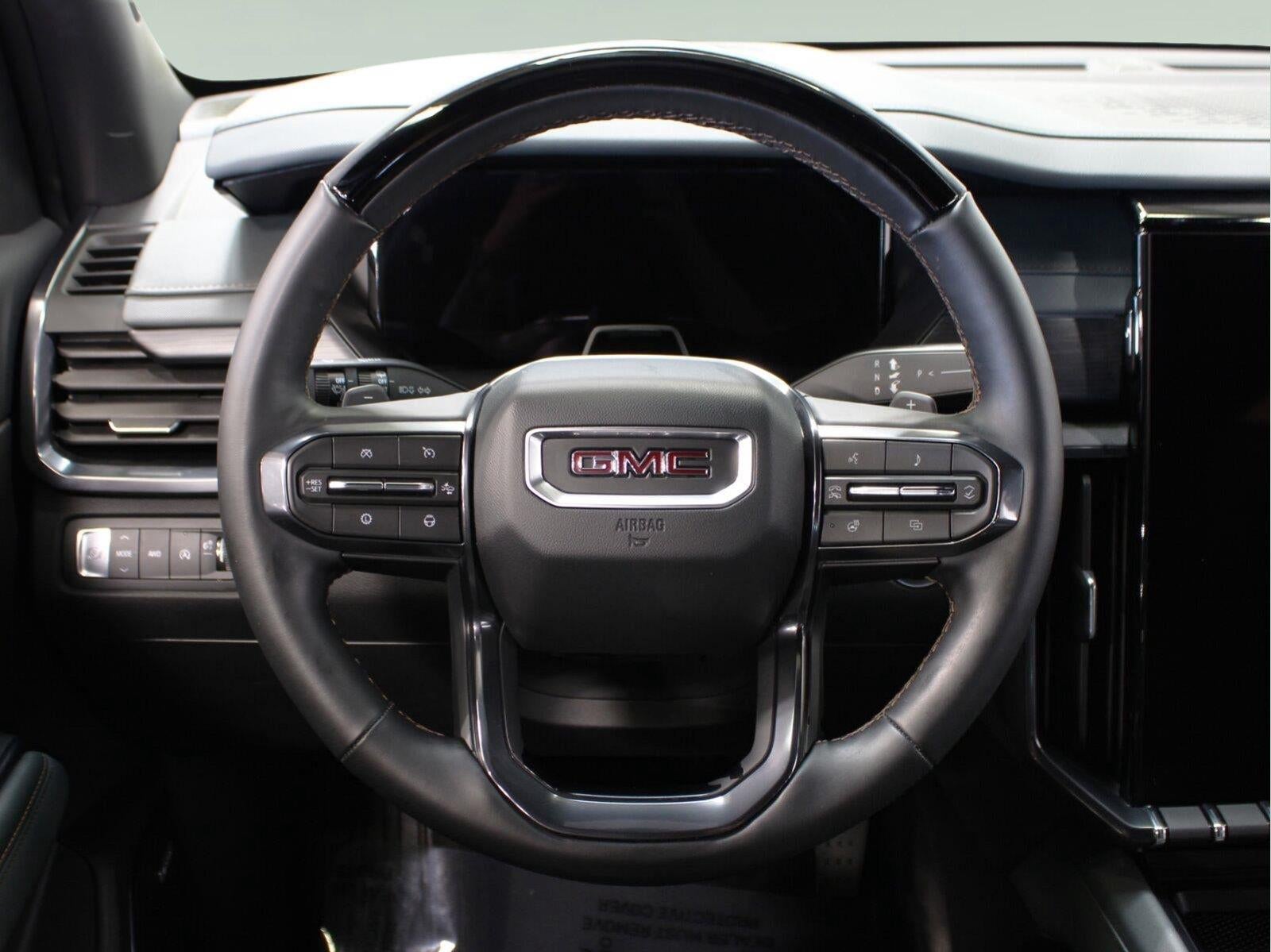 2025 GMC Acadia AT4