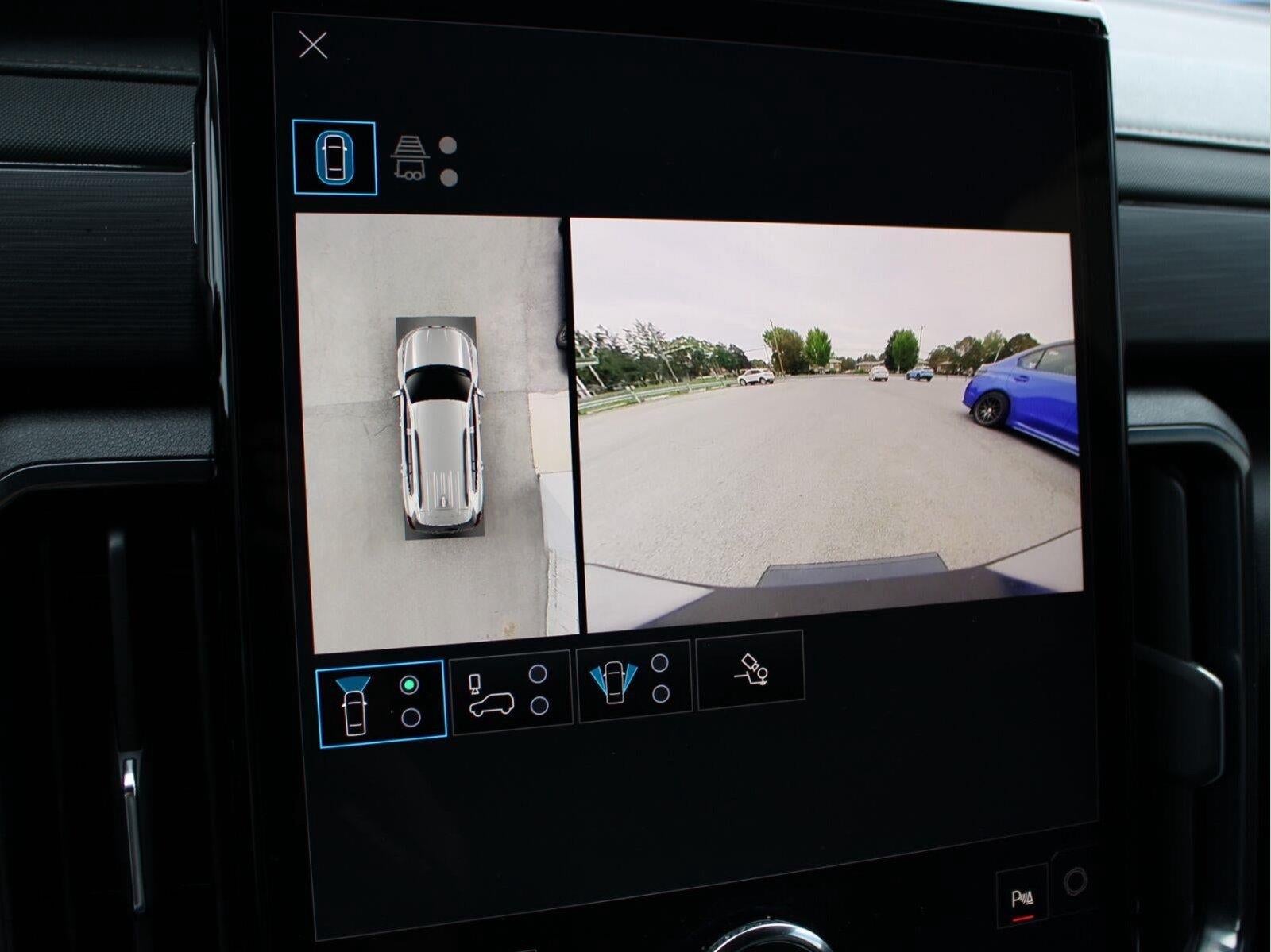 2025 GMC Acadia AT4