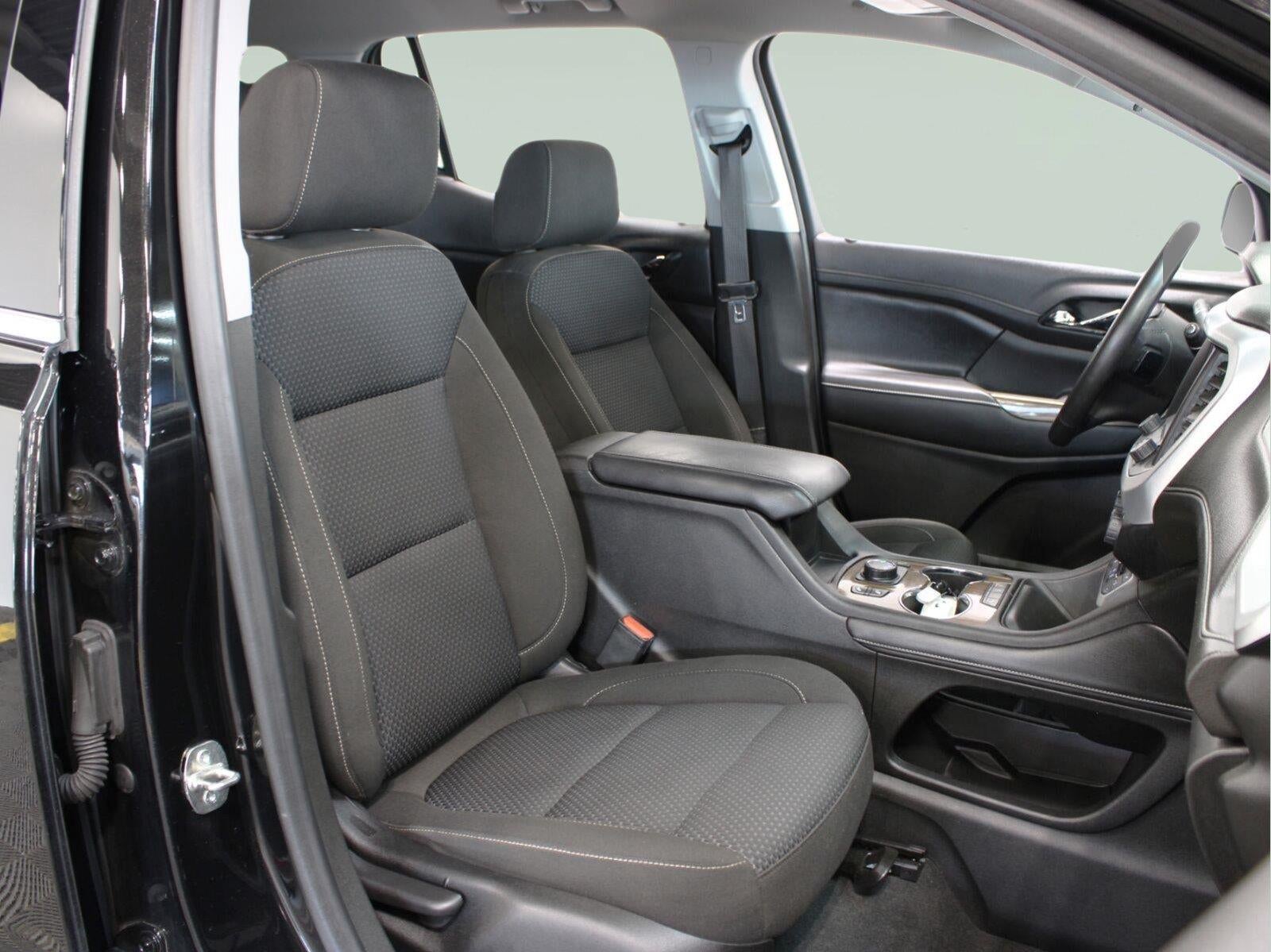 2020 GMC Acadia SLE