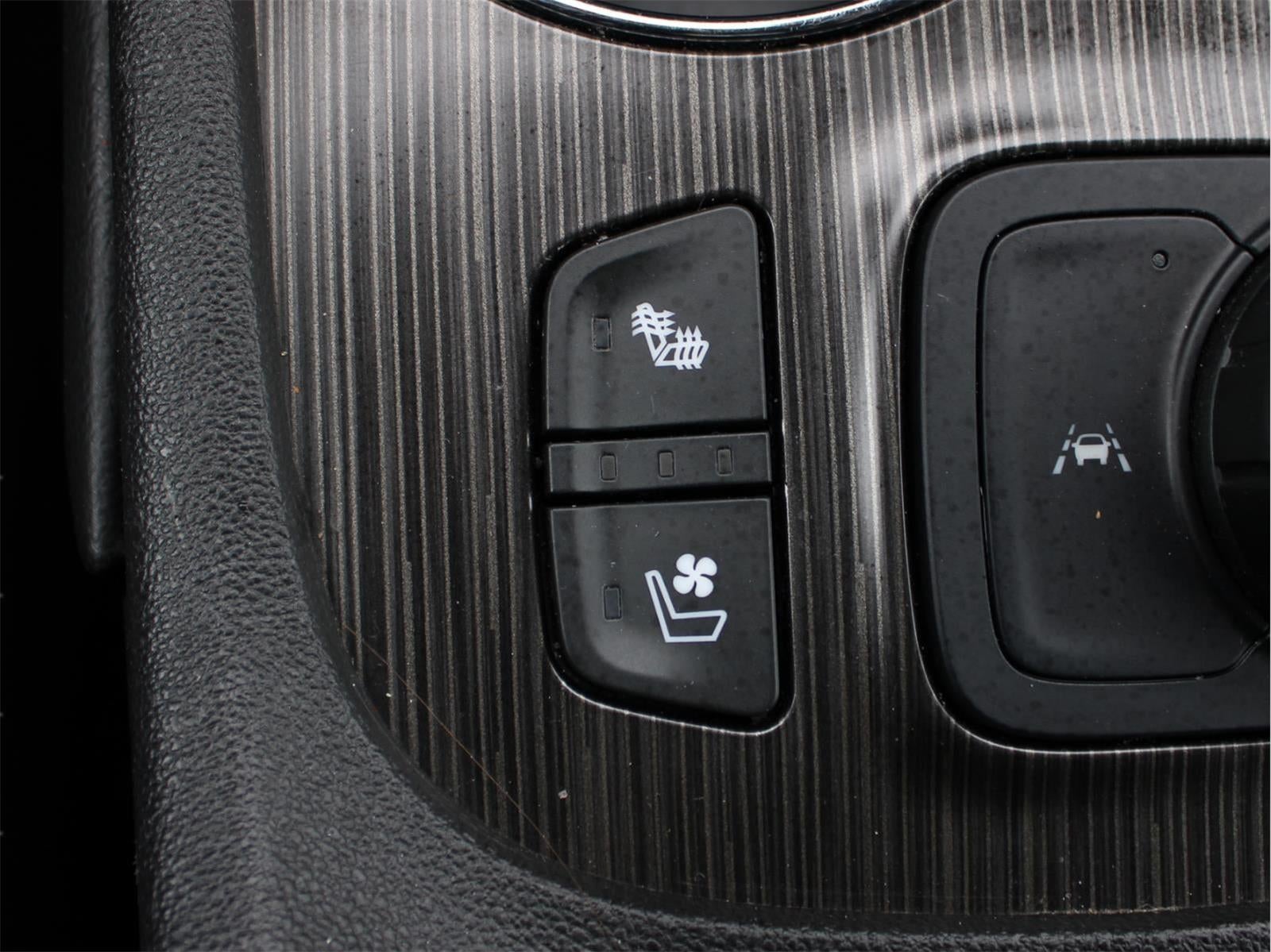 2022 GMC Acadia SLT